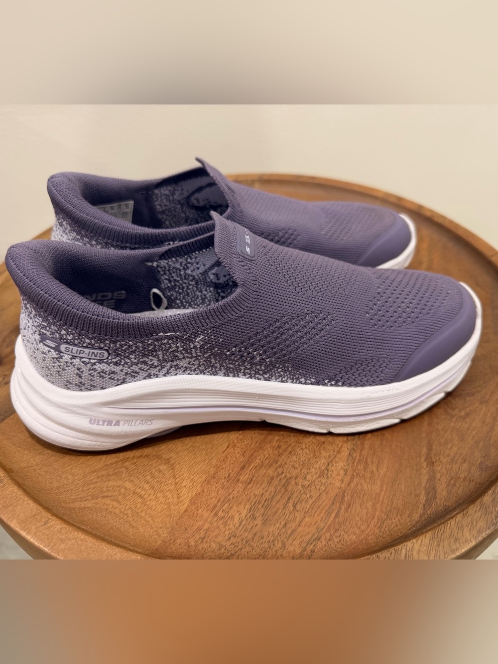 Skechers Womens Slip-ins: Go Walk 8 Nova
— Lavender Purple with White Sole